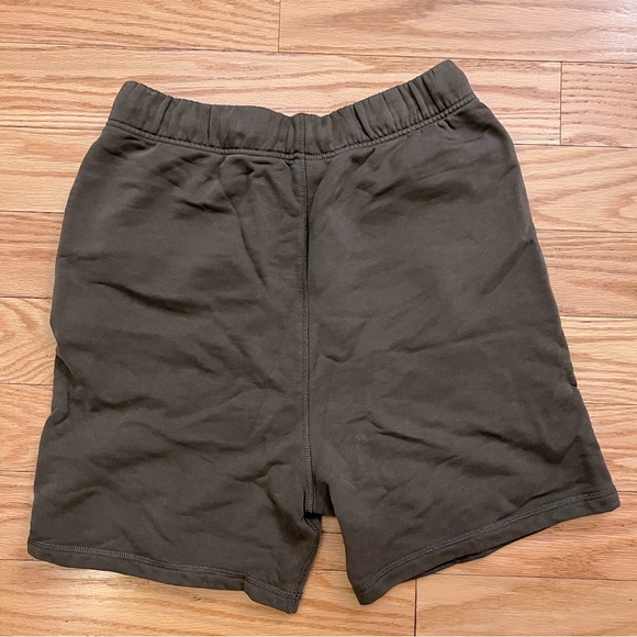 Men’s shorts - Picture 3 of 3